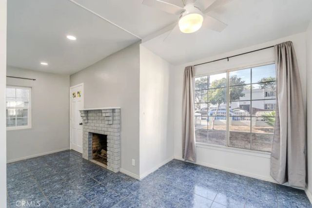 240 E South, Long Beach, CA 90805
