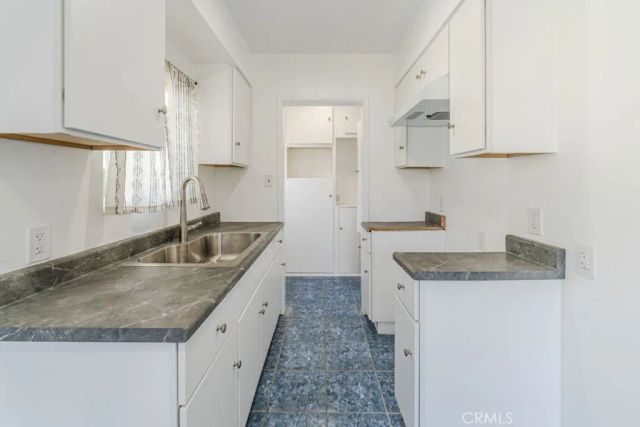 240 E South, Long Beach, CA 90805