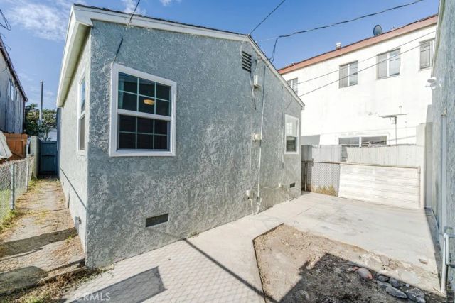 240 E South, Long Beach, CA 90805