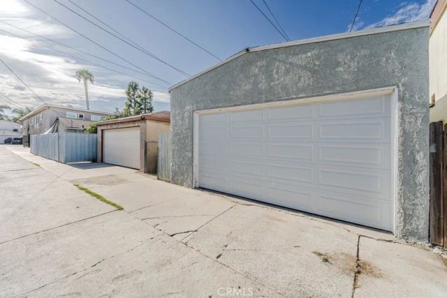 240 E South, Long Beach, CA 90805