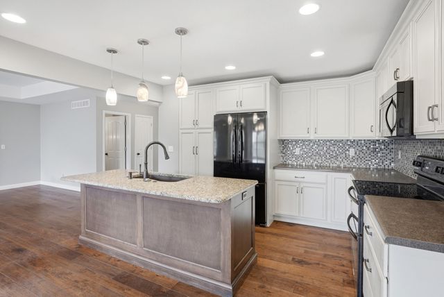 3806 GRANT LN, Columbia, MO 65203