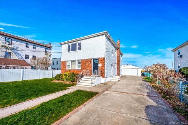 50 Mahland Place 2nd Floor, Oceanside, NY 11572