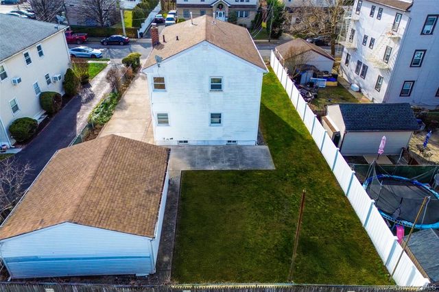 50 Mahland Place 2nd Floor, Oceanside, NY 11572