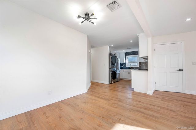 50 Mahland Place 2nd Floor, Oceanside, NY 11572