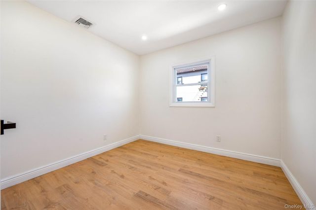 50 Mahland Place 2nd Floor, Oceanside, NY 11572