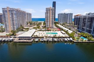 1985 S Ocean Drive 17d, Hallandale Beach, FL 33009