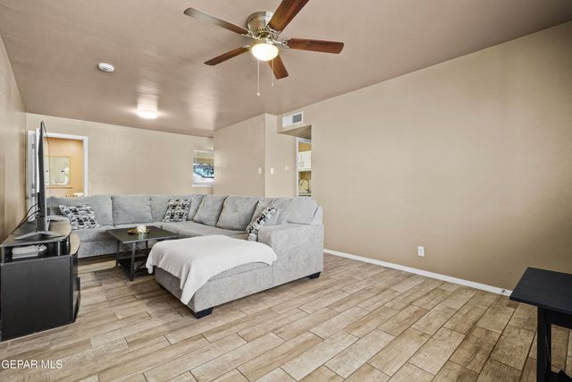 10352 HUGG Street, El Paso, TX 79924