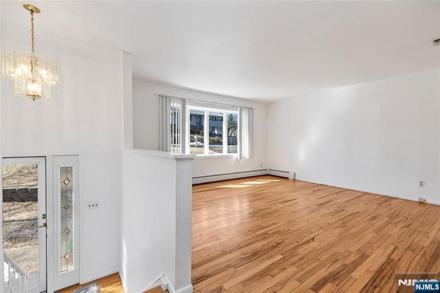 14 Forsgate Drive, Ringwood, NJ 07456
