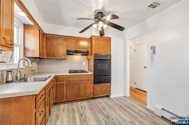 14 Forsgate Drive, Ringwood, NJ 07456