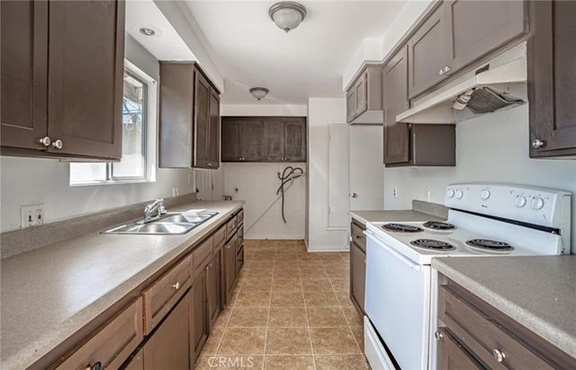 41517 Marinen Drive, Hemet, CA 92544
