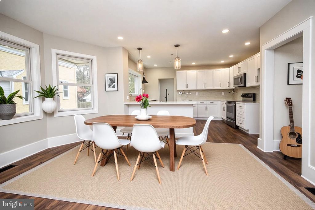 338 E MOUNT AIRY AVE, Philadelphia, PA 19119