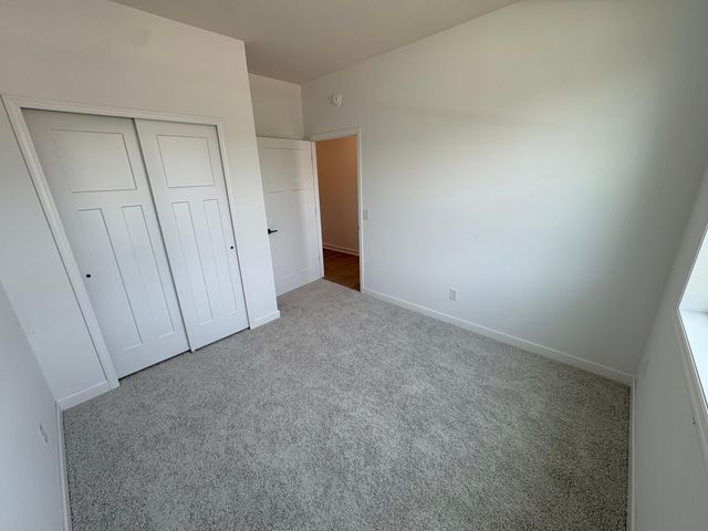 713 Vista Court, Hanover, MN 55341