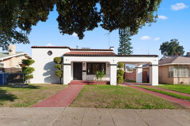 1576 N Safford Avenue, Fresno, CA 93728