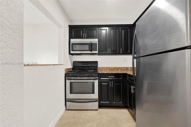 14500 SW 88th Avenue 217, Palmetto Bay, FL 33176