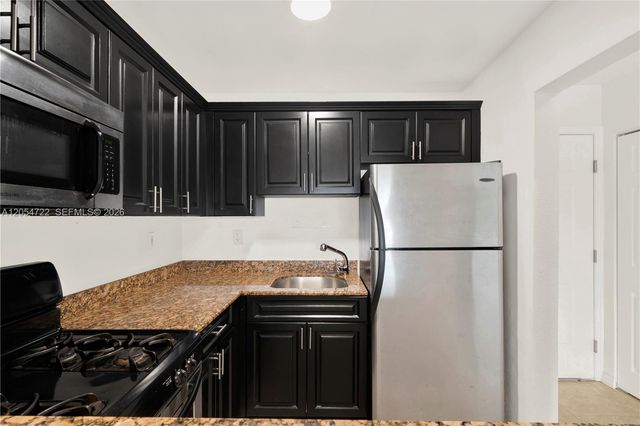 14500 SW 88th Avenue 217, Palmetto Bay, FL 33176