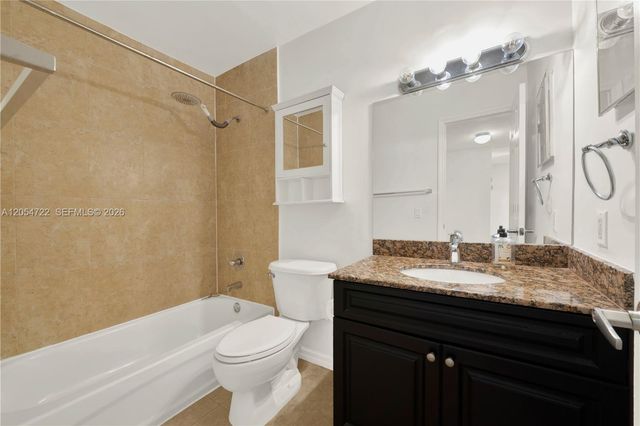 14500 SW 88th Avenue 217, Palmetto Bay, FL 33176