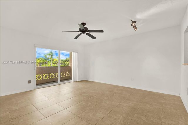 14500 SW 88th Avenue 217, Palmetto Bay, FL 33176