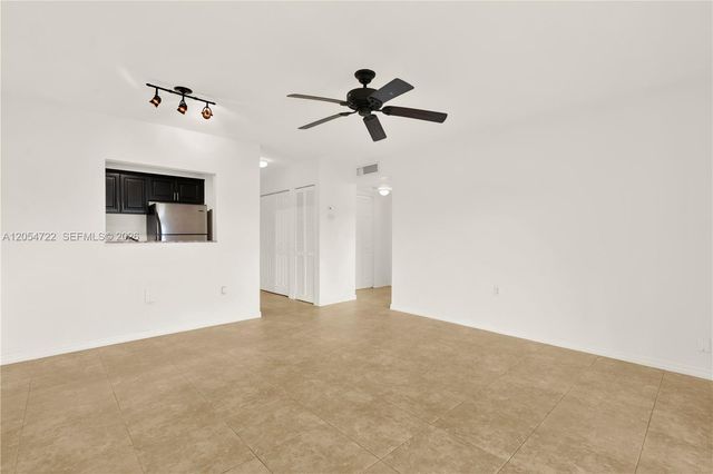 14500 SW 88th Avenue 217, Palmetto Bay, FL 33176