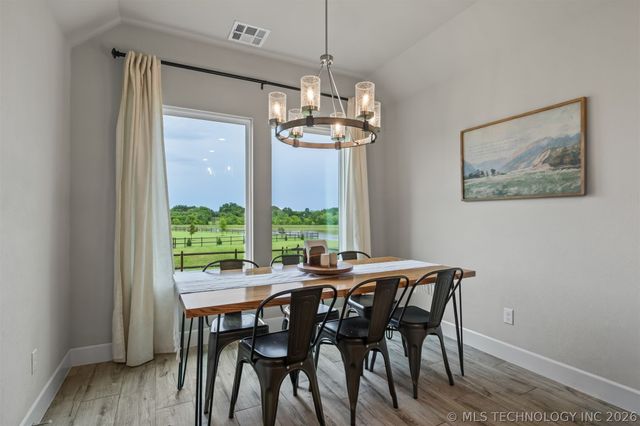 19049 E Ridge Line Road, Catoosa, OK 74015