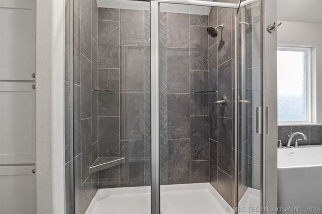 19049 E Ridge Line Road, Catoosa, OK 74015