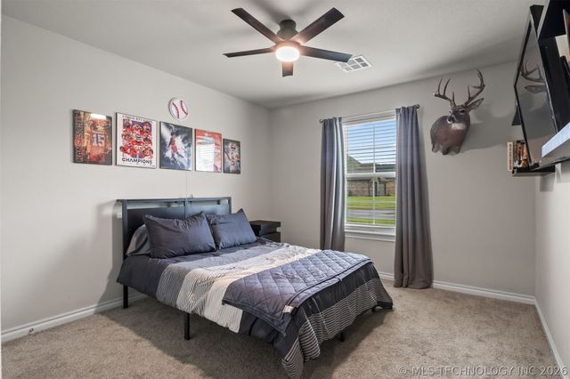 19049 E Ridge Line Road, Catoosa, OK 74015