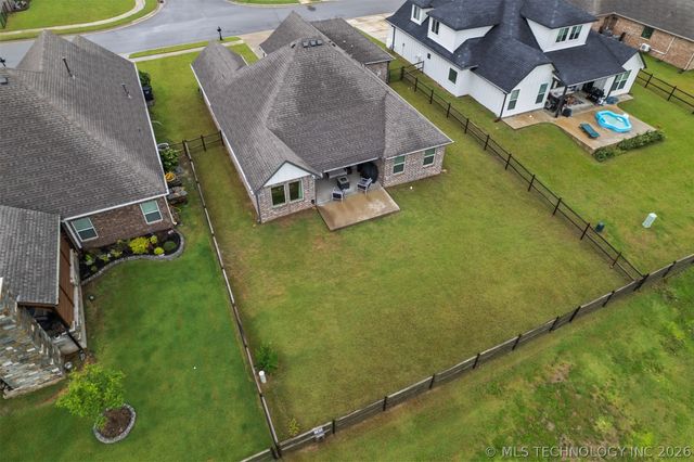 19049 E Ridge Line Road, Catoosa, OK 74015