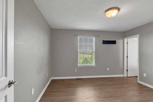 2417 New Holland Cir, Murfreesboro, TN 37128