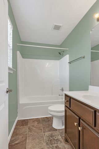 2417 New Holland Cir, Murfreesboro, TN 37128