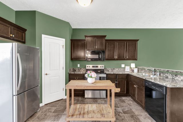 2417 New Holland Cir, Murfreesboro, TN 37128