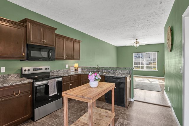 2417 New Holland Cir, Murfreesboro, TN 37128