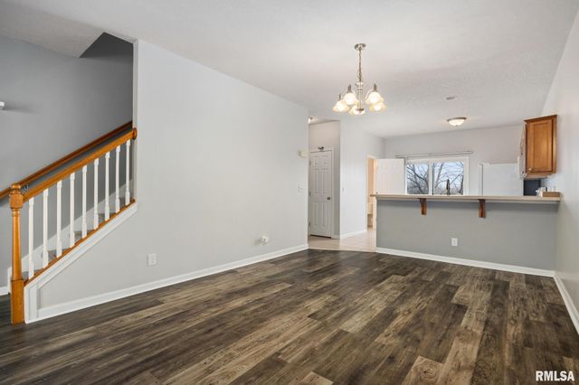 11217 N Oakwood Dr Unit 53, Peoria, IL 61615