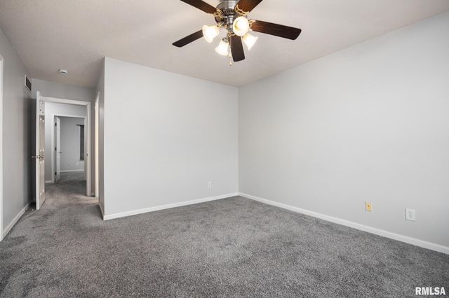 11217 N Oakwood Dr Unit 53, Peoria, IL 61615