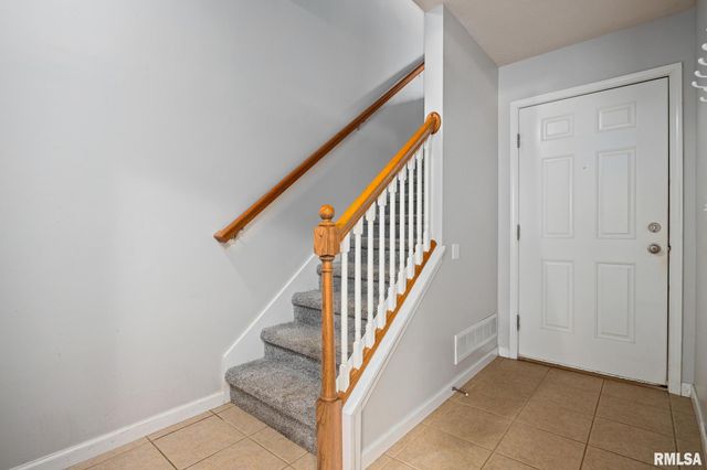 11217 N Oakwood Dr Unit 53, Peoria, IL 61615