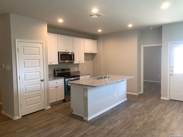 1137 Gracie Way, New Braunfels, TX 78130
