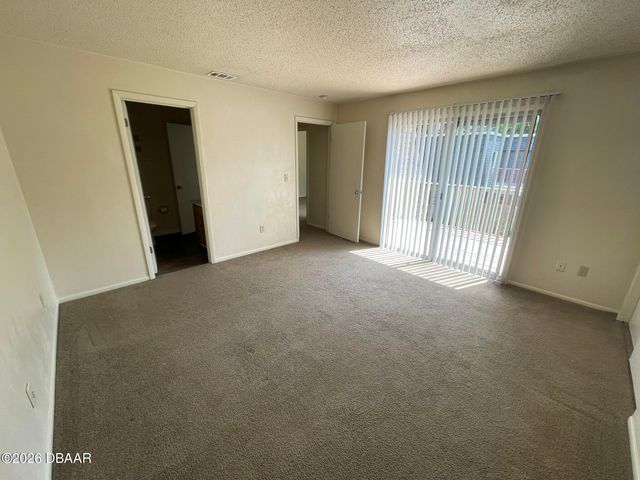 75 Springwood Square, Port Orange, FL 32129