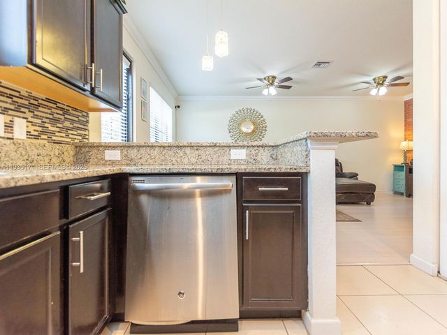 12320 S Village Cir 12320, Davie, FL 33325