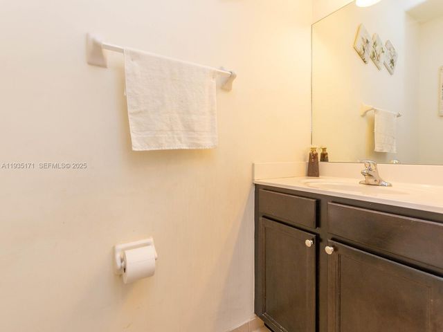 12320 S Village Cir 12320, Davie, FL 33325