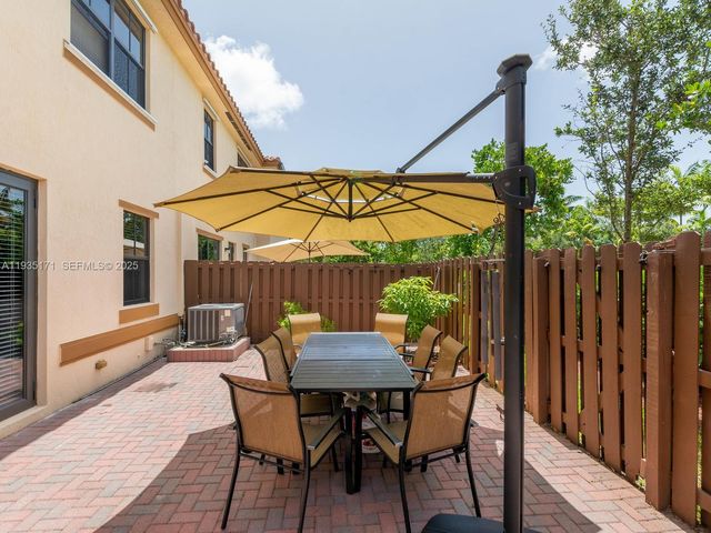 12320 S Village Cir 12320, Davie, FL 33325