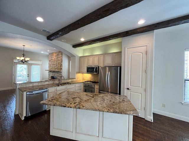 5784 Robbie Road, Plano, TX 75024