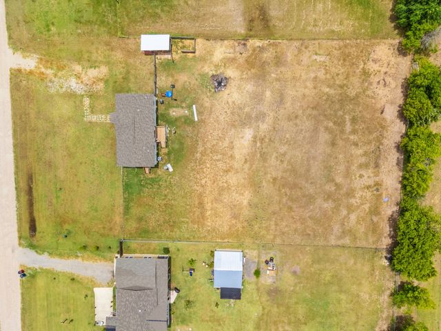 2819 Grays Prairie Lane, Scurry, TX 75158
