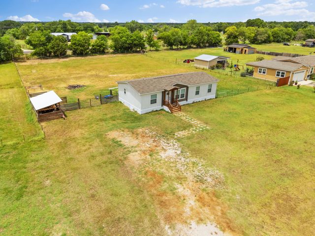 2819 Grays Prairie Lane, Scurry, TX 75158