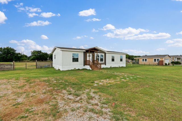 2819 Grays Prairie Lane, Scurry, TX 75158