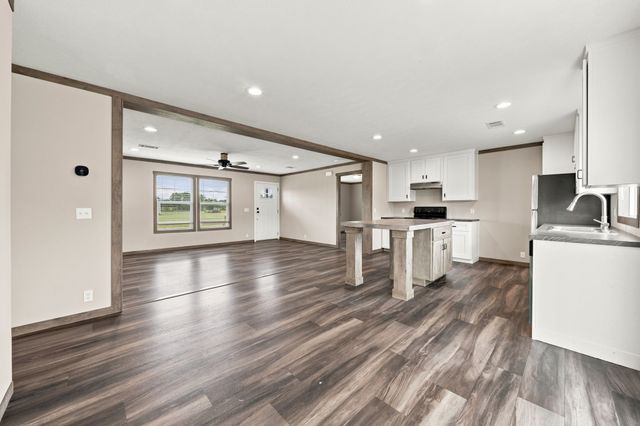 2819 Grays Prairie Lane, Scurry, TX 75158