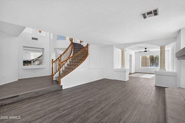 716 S CARDINAL Street, Gilbert, AZ 85296