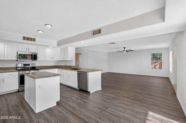 716 S CARDINAL Street, Gilbert, AZ 85296