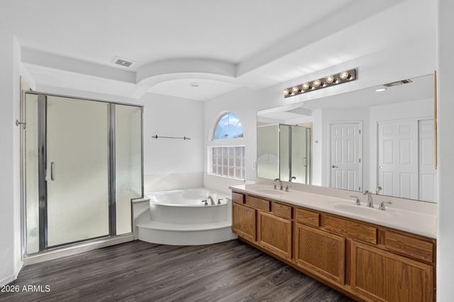 716 S CARDINAL Street, Gilbert, AZ 85296