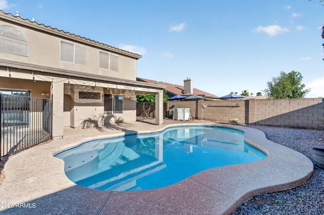 716 S CARDINAL Street, Gilbert, AZ 85296
