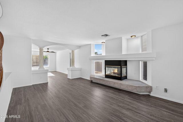 716 S CARDINAL Street, Gilbert, AZ 85296
