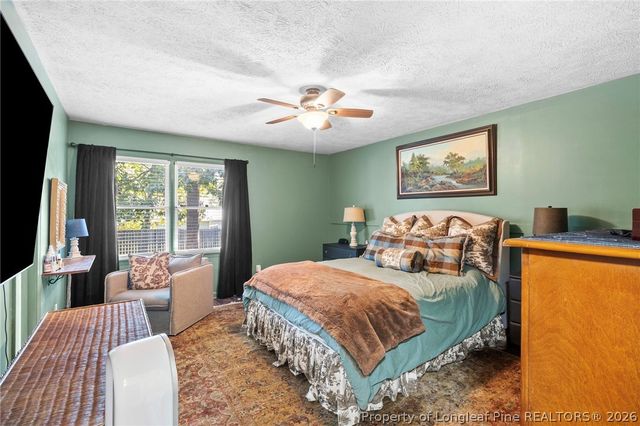 725 Sunnycrest Drive, Fayetteville, NC 28314