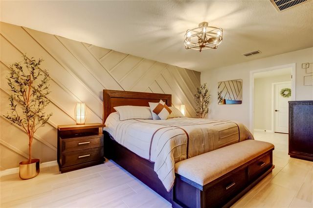 11325 LINDEN DEPOT ROAD, San Antonio, FL 33576